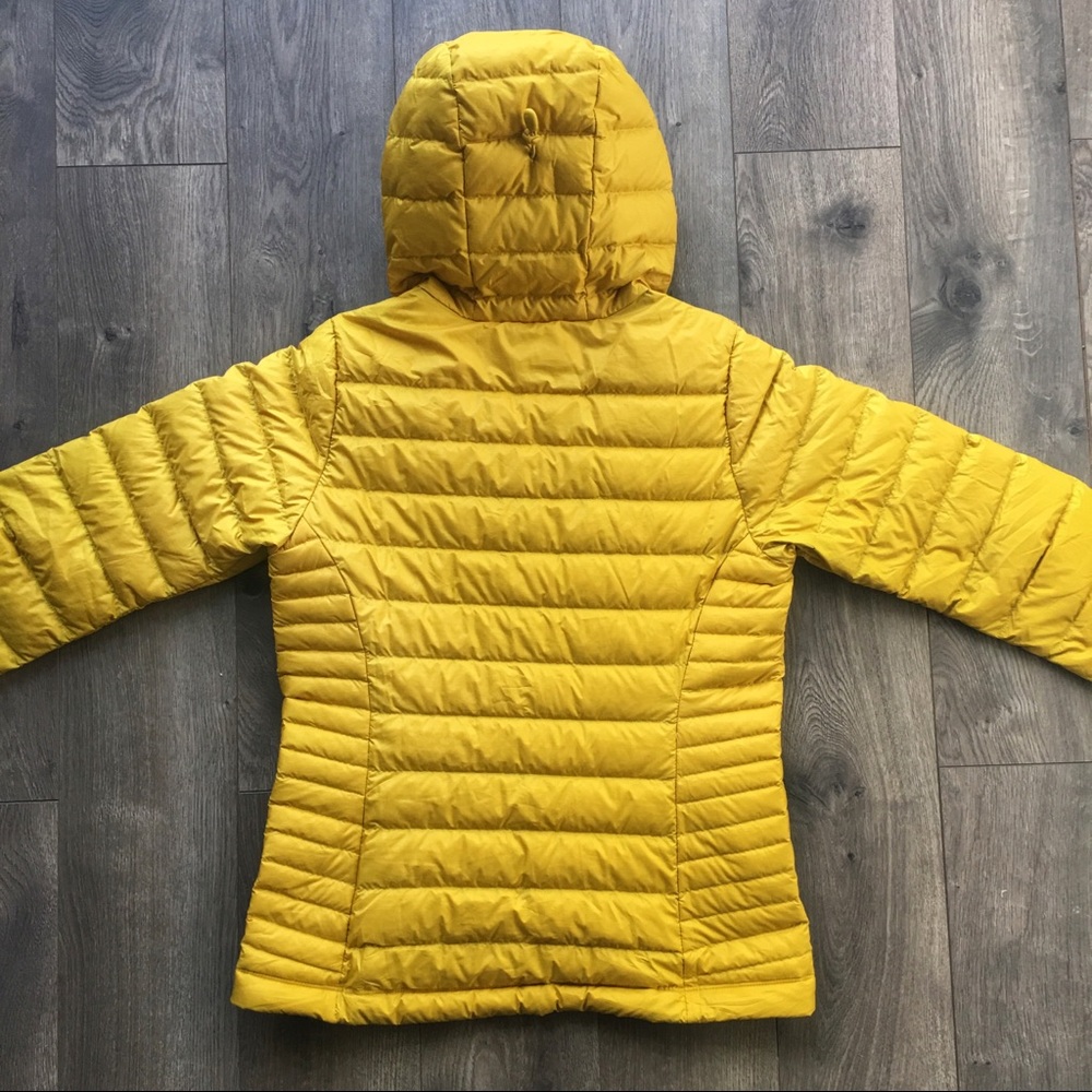 **SOLD** NWOT Patagonia Hooded Down Sweater Jacket - Picture 6 of 8